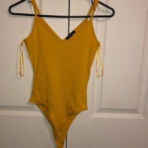❤️mustard bodysuit❤️